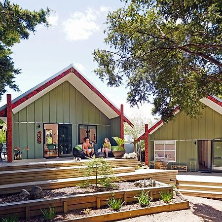 Wai-Knot Accommodation Onetangi Exterior photo