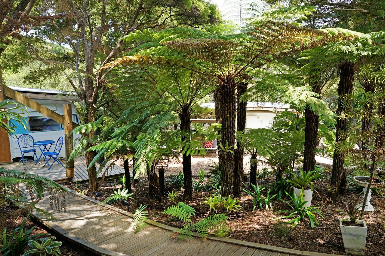 Wai-Knot Accommodation Onetangi Exterior photo