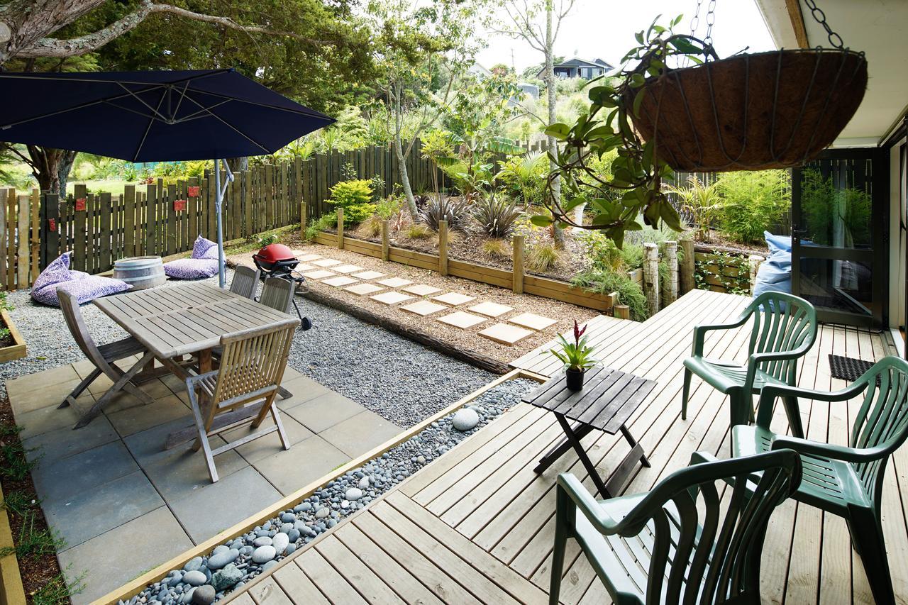 Wai-Knot Accommodation Onetangi Exterior photo