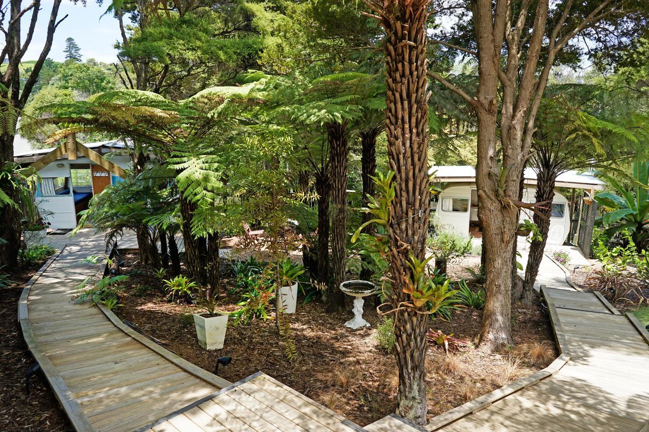 Wai-Knot Accommodation Onetangi Exterior photo