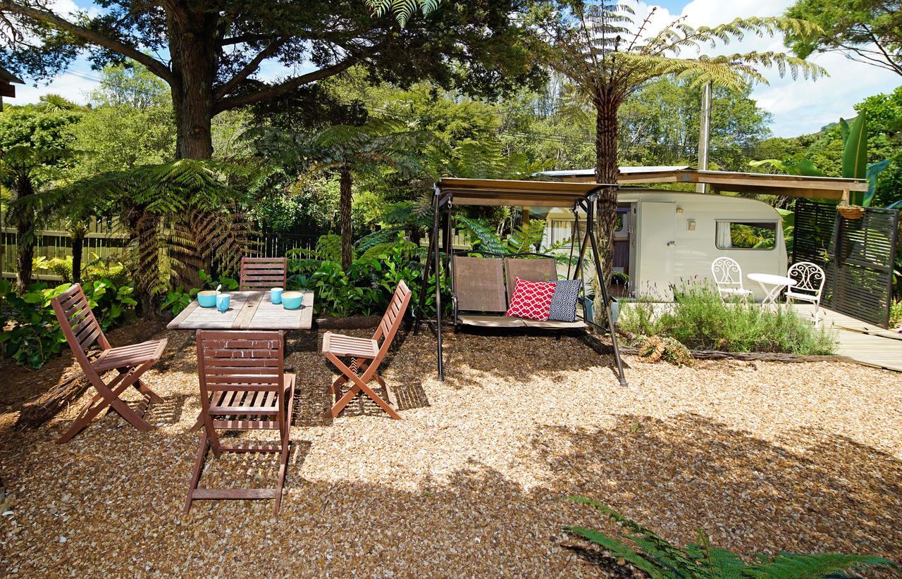 Wai-Knot Accommodation Onetangi Exterior photo